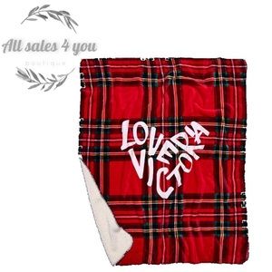 Victoria’s Secret Cozy Sherpa Blanket